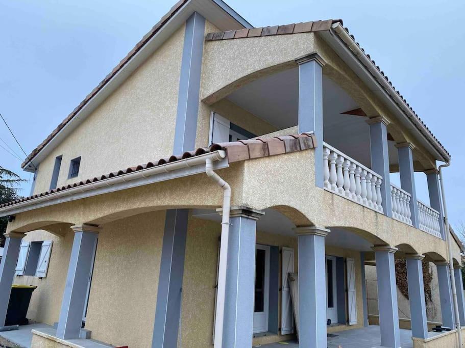 Villa Contemporaine Avec Piscine Romans-sur-Isère Eksteriør billede